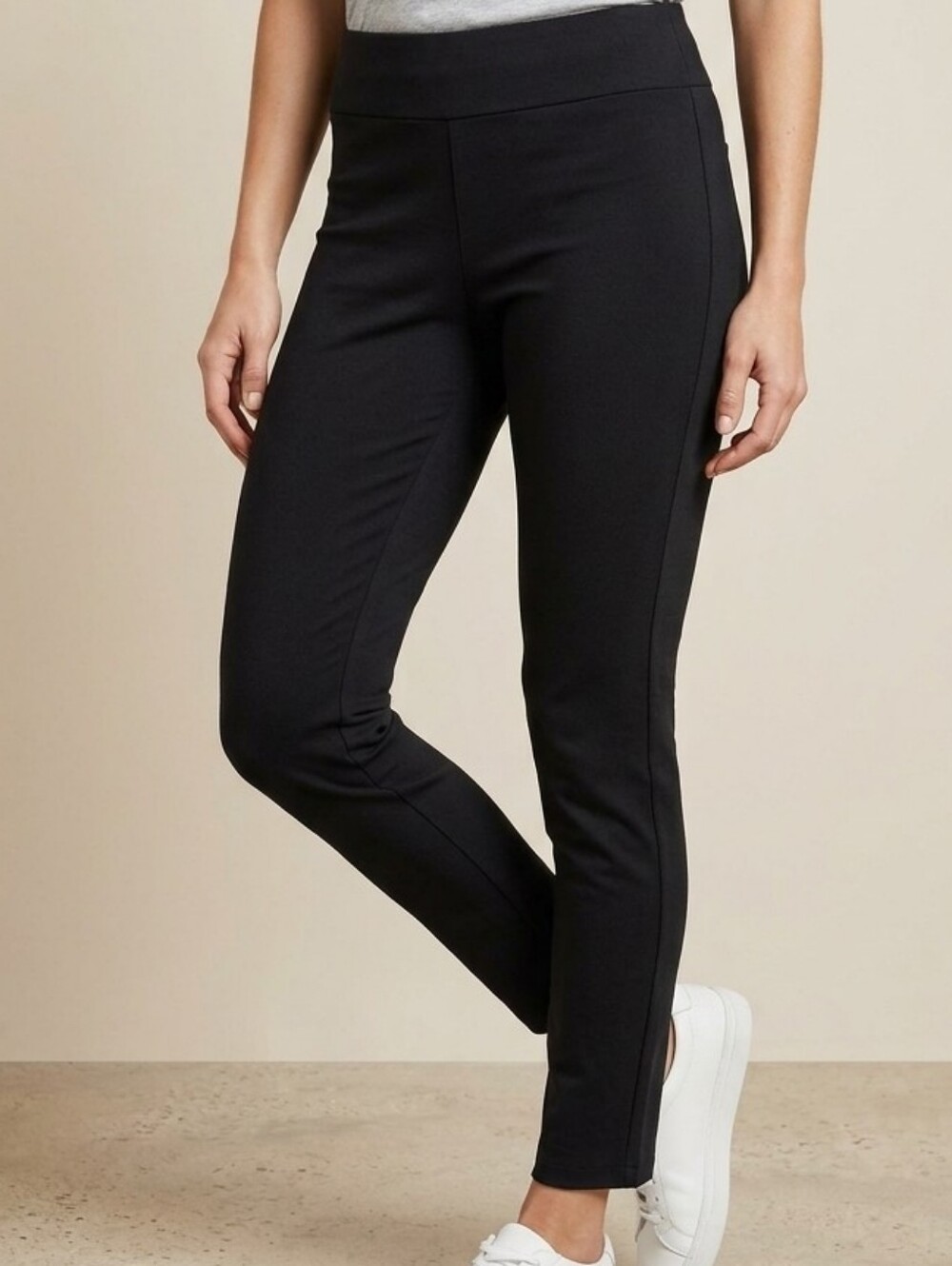 Maurices NWT It Fit Smart Black Pull On Stretch Ankle Dress Pants Size M